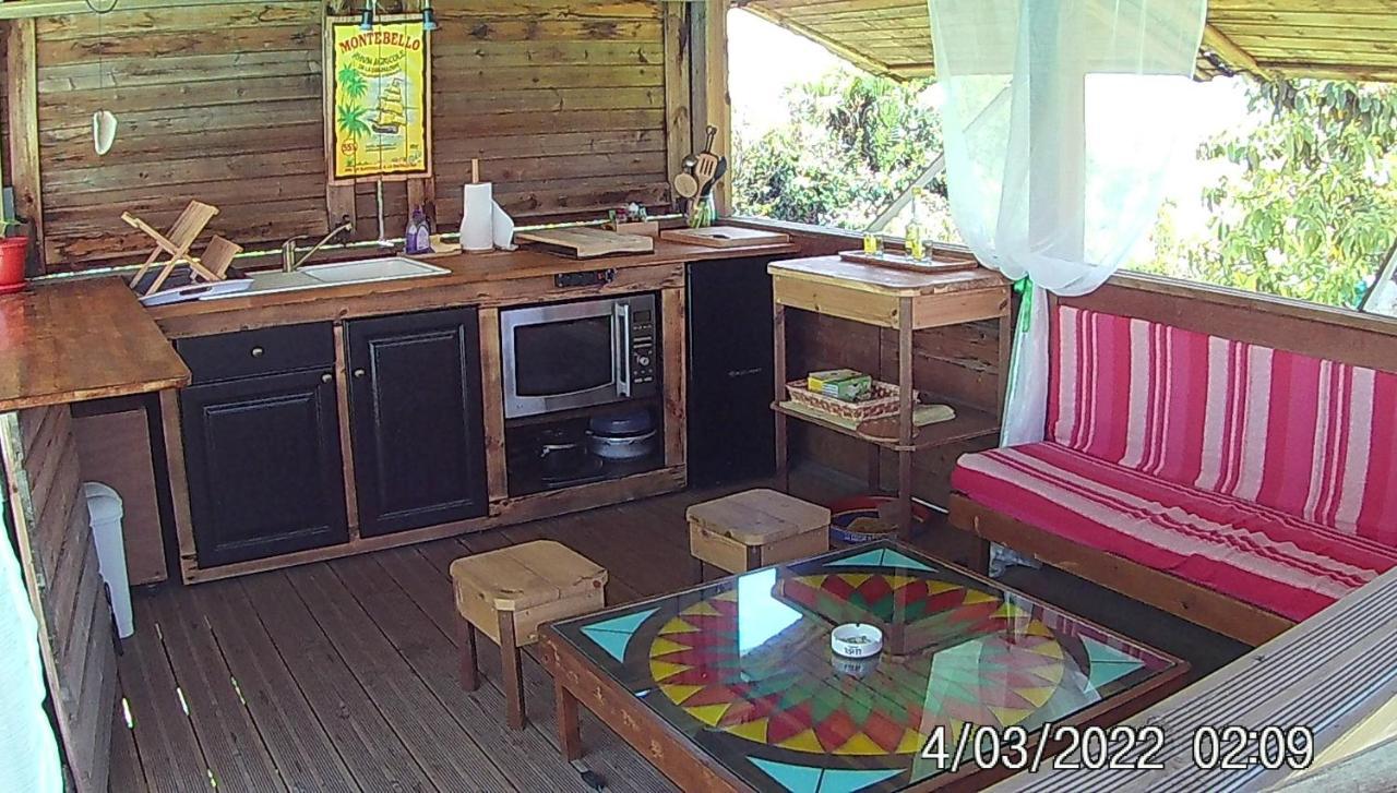 Agréable chambre d'hôtes, SDB, piscine, carbet cuisine. Saint-Claude Esterno foto